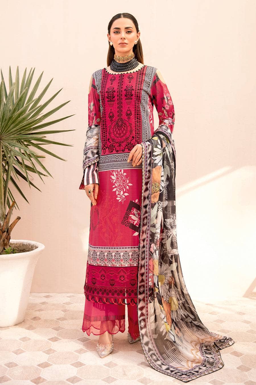 Img_rangrez_by_ramsha_lawn_22_awwal_boutique