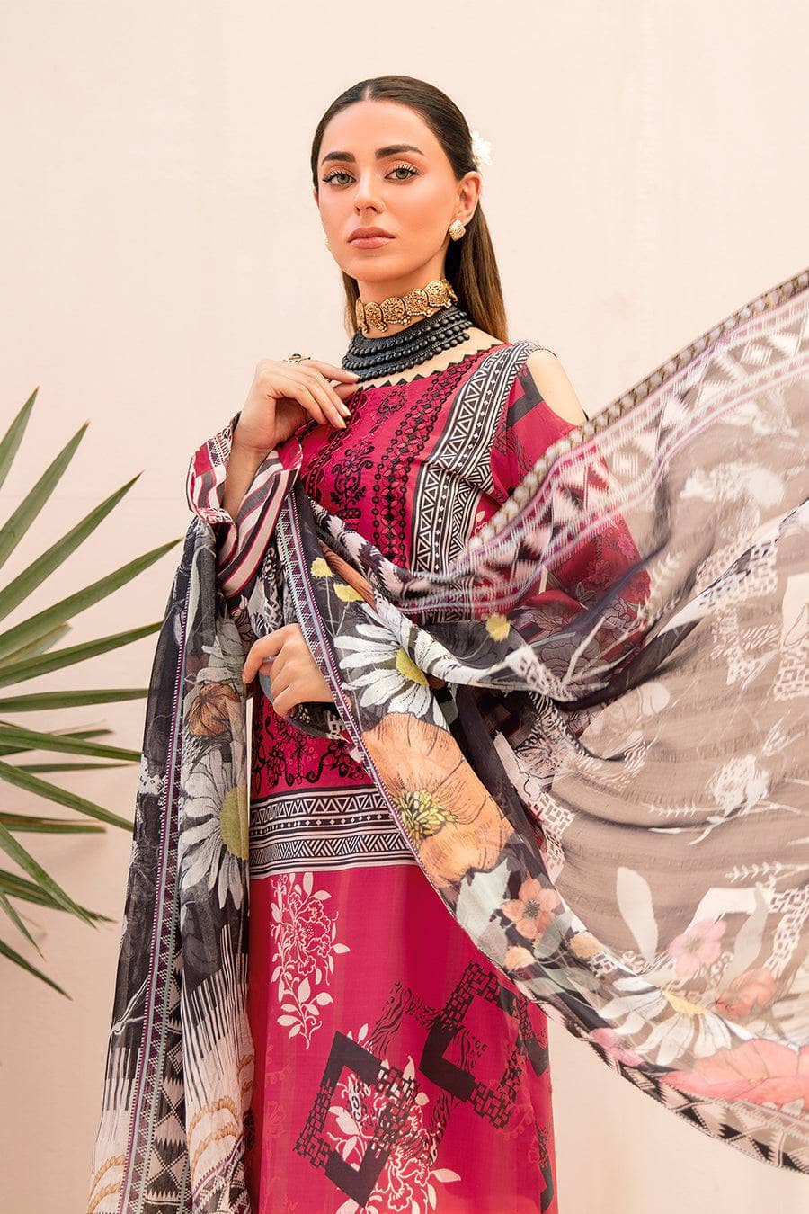 Img_rangrez_by_ramsha_lawn_22_awwal_boutique