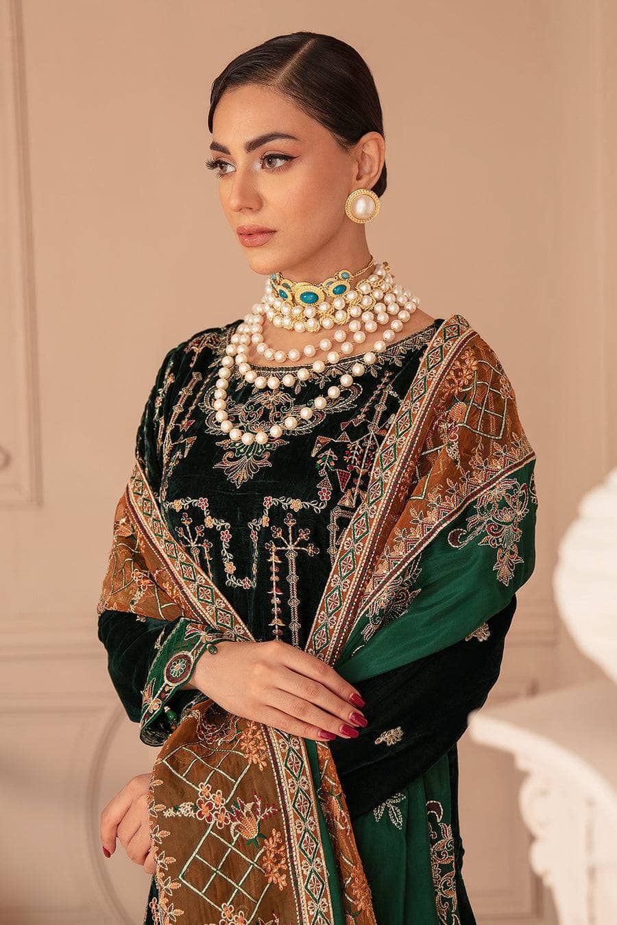 img_ramsha_velvet_awwal_boutique