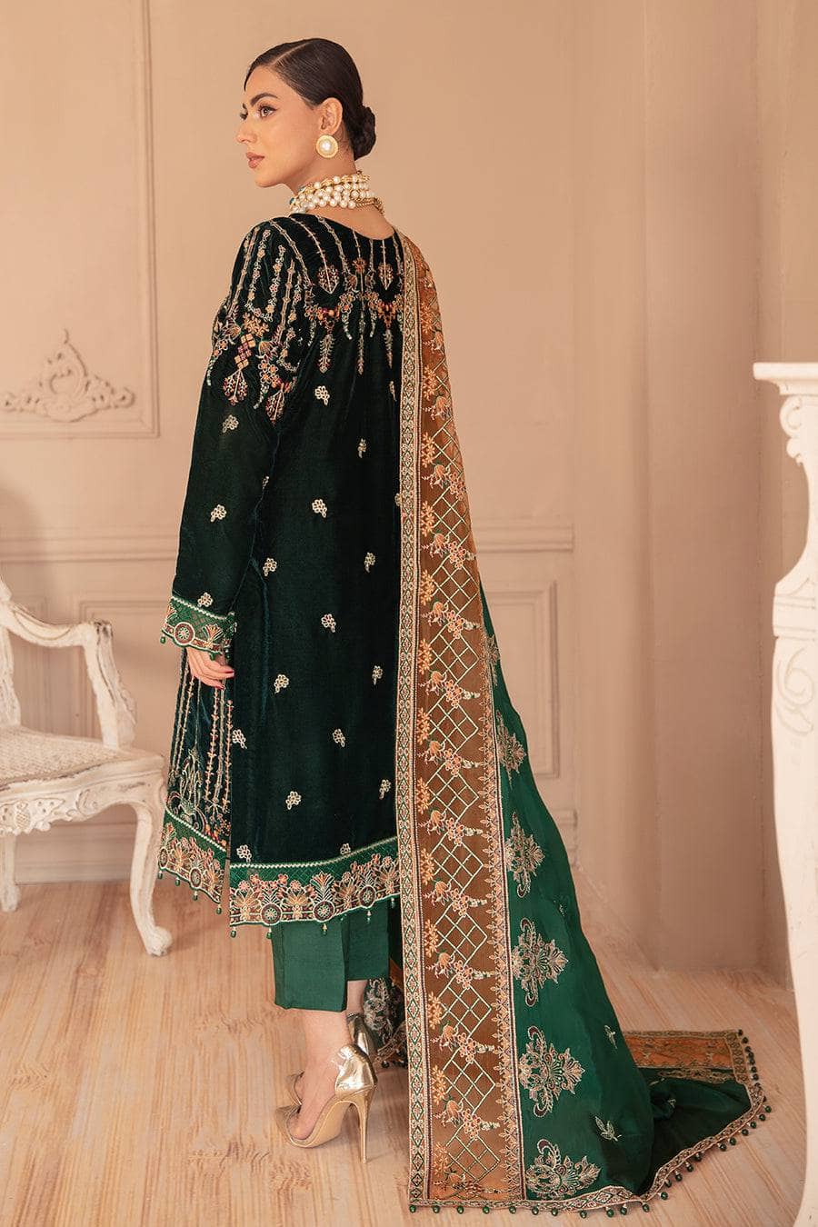 img_ramsha_velvet_awwal_boutique