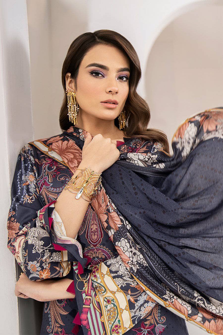 img_ramsha_reet_linen_awwal_boutique