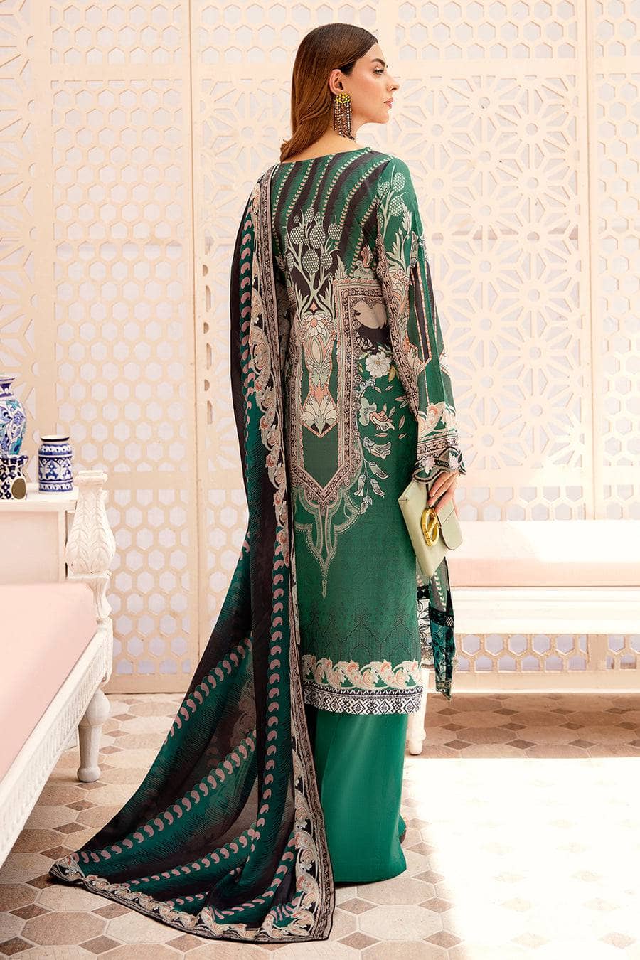 Img_rangrez_by_ramsha_lawn_22_awwal_boutique