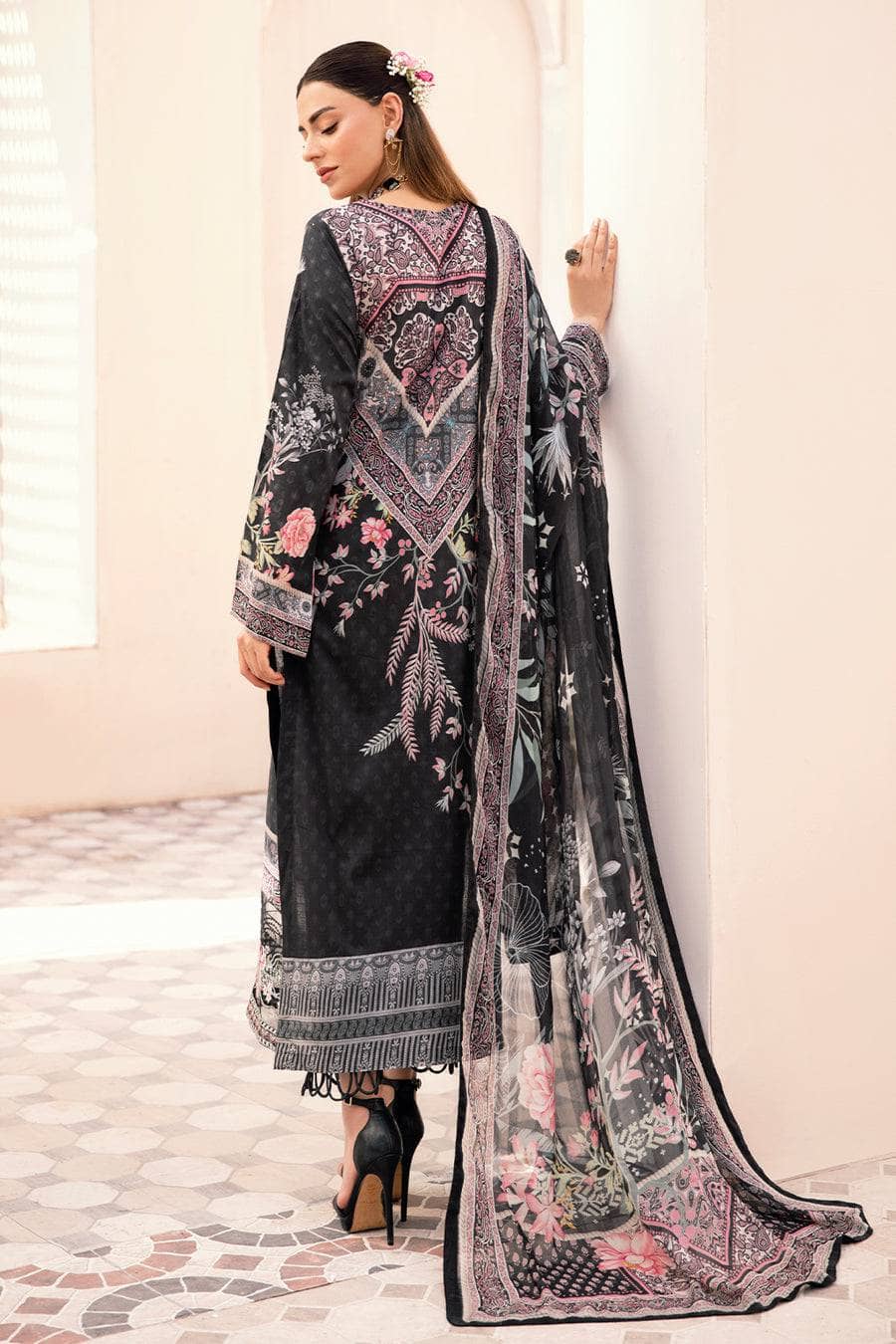 img_rangrez_by_ramsha_awwal_boutique