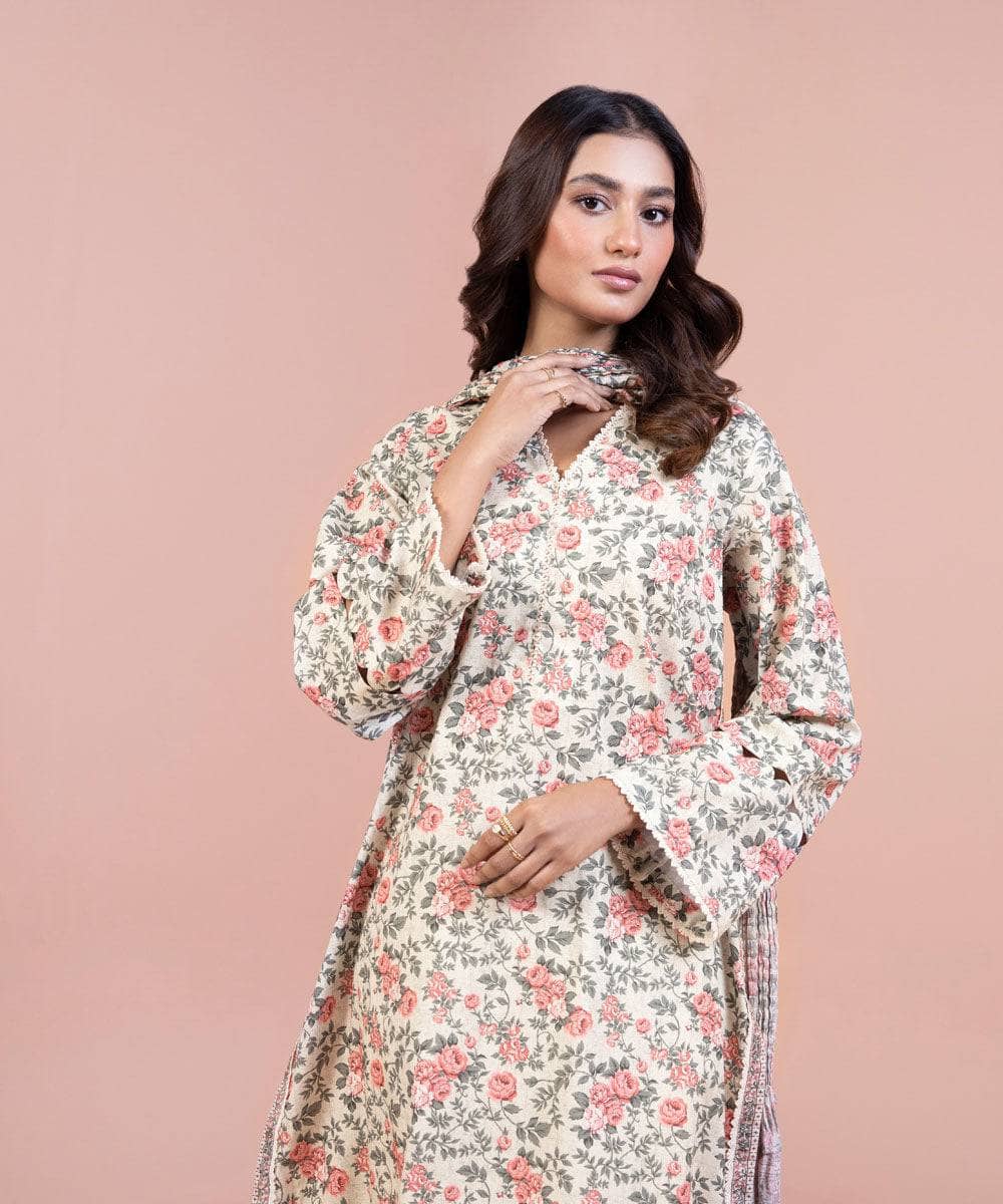 Img_sapphire_day_to_day_lawn_23_awwal_boutique_awwal_boutique