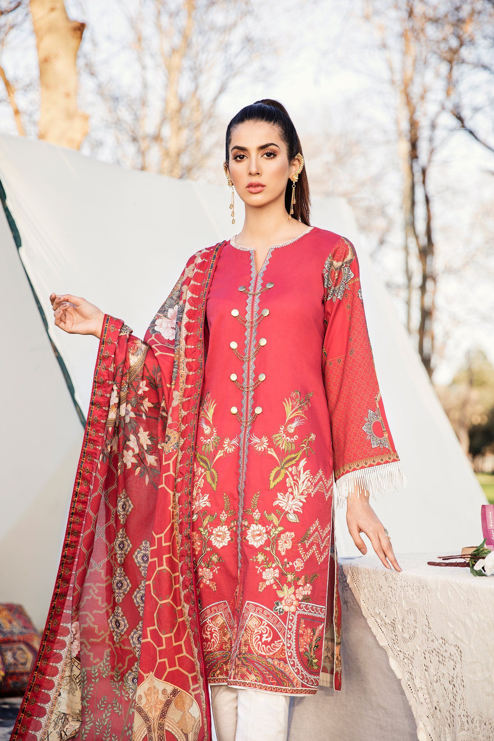 img_qalamkar_qline_lawn_pakistani_suit_awwal_boutique