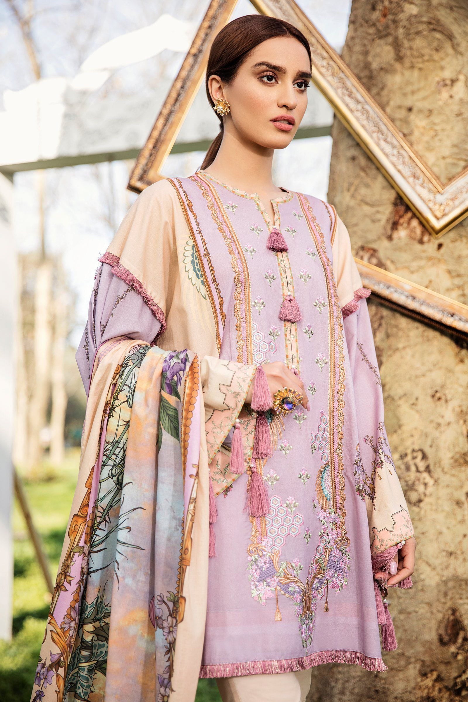 img_qalamkar_qline_lawn_pakistani_suit_awwal_boutique