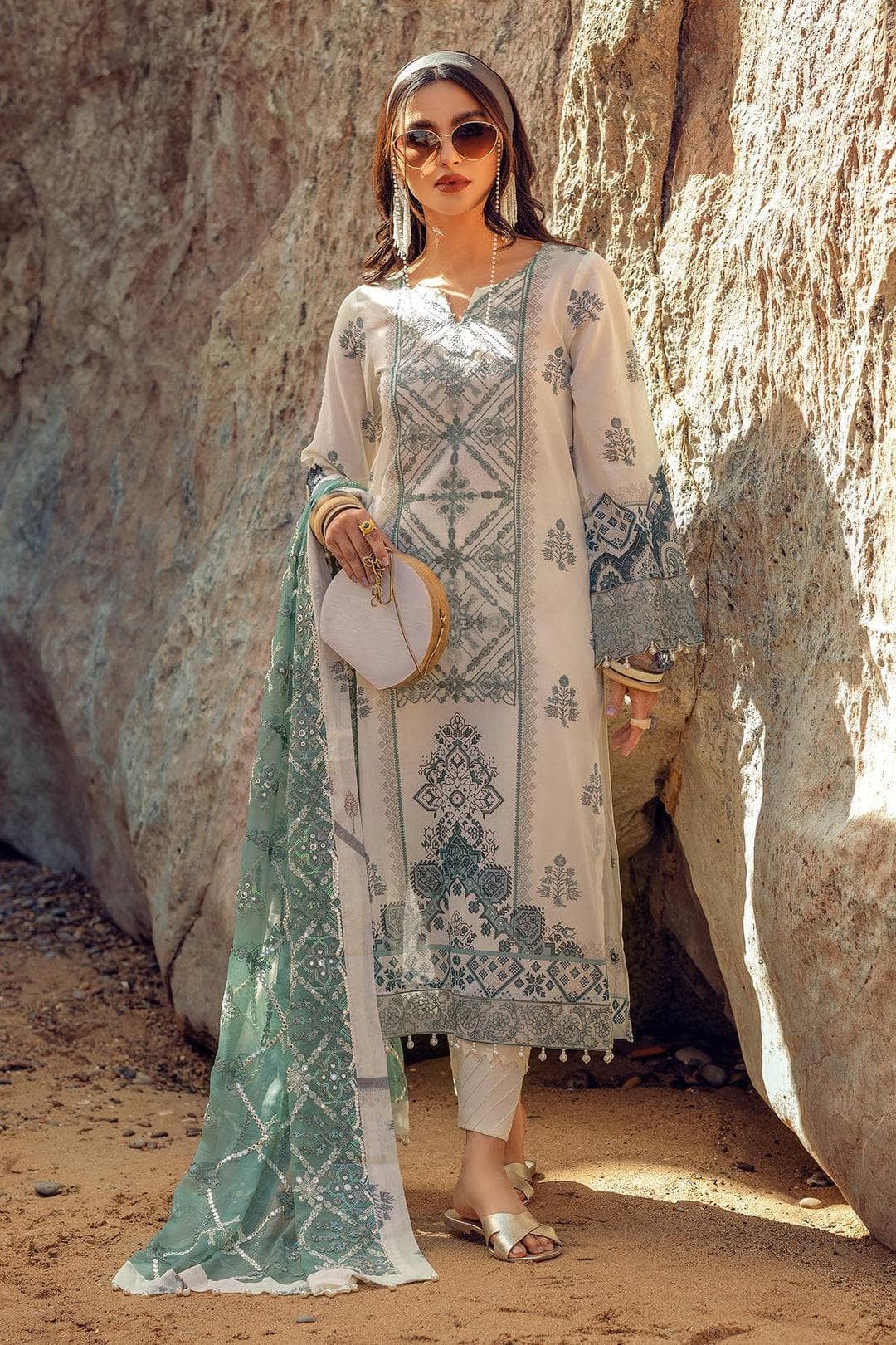 img_nureh_maya_swiss_voil_awwal_boutique