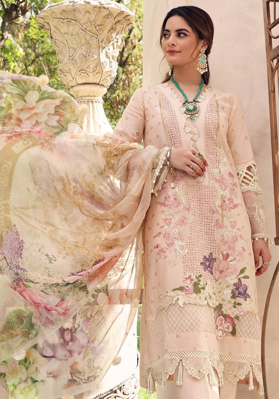 img_elaf_festive_chikankari_lawn_collection_awwal_boutique