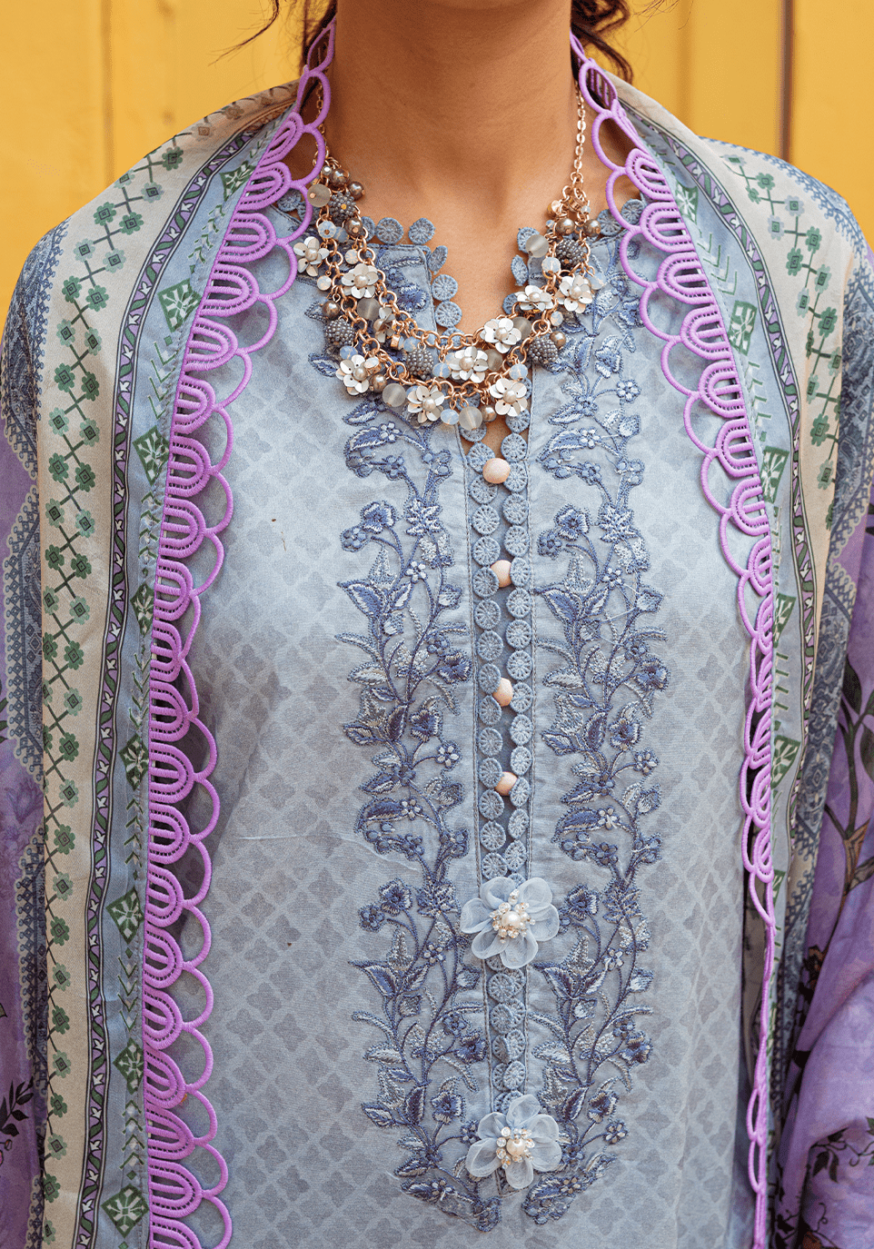 img_zarqash_lawn_23_awwal_boutique