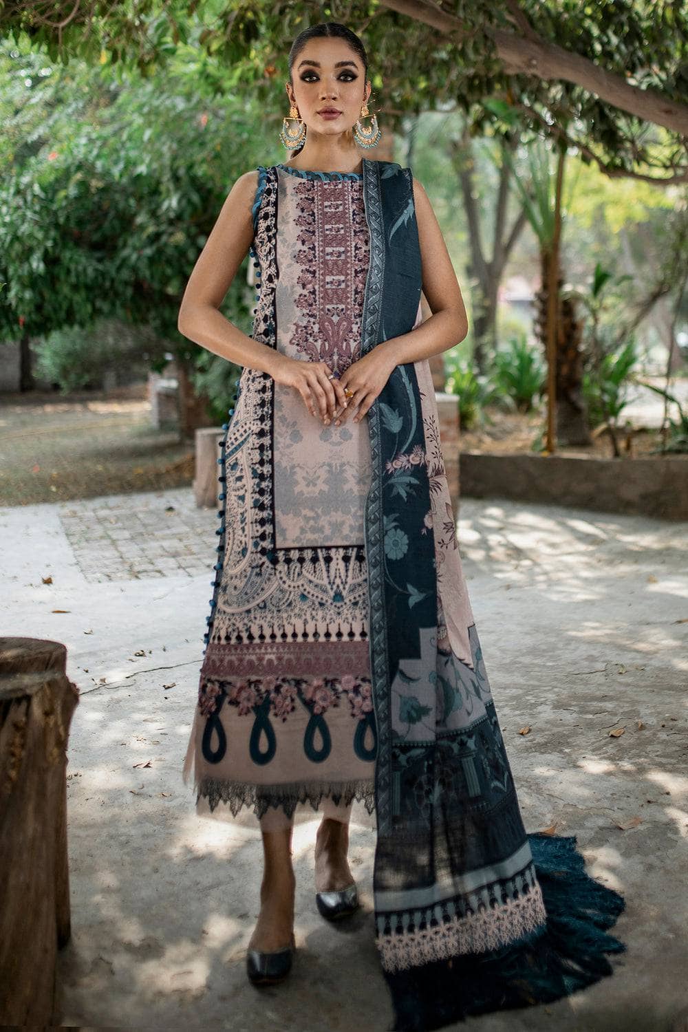 Img_jade_khaddar_22_awwal_boutique