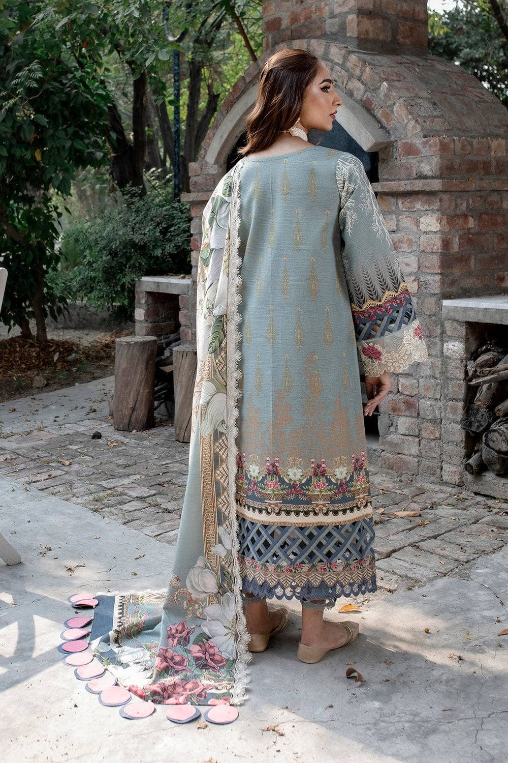 Img_jade_khaddar_22_awwal_boutique