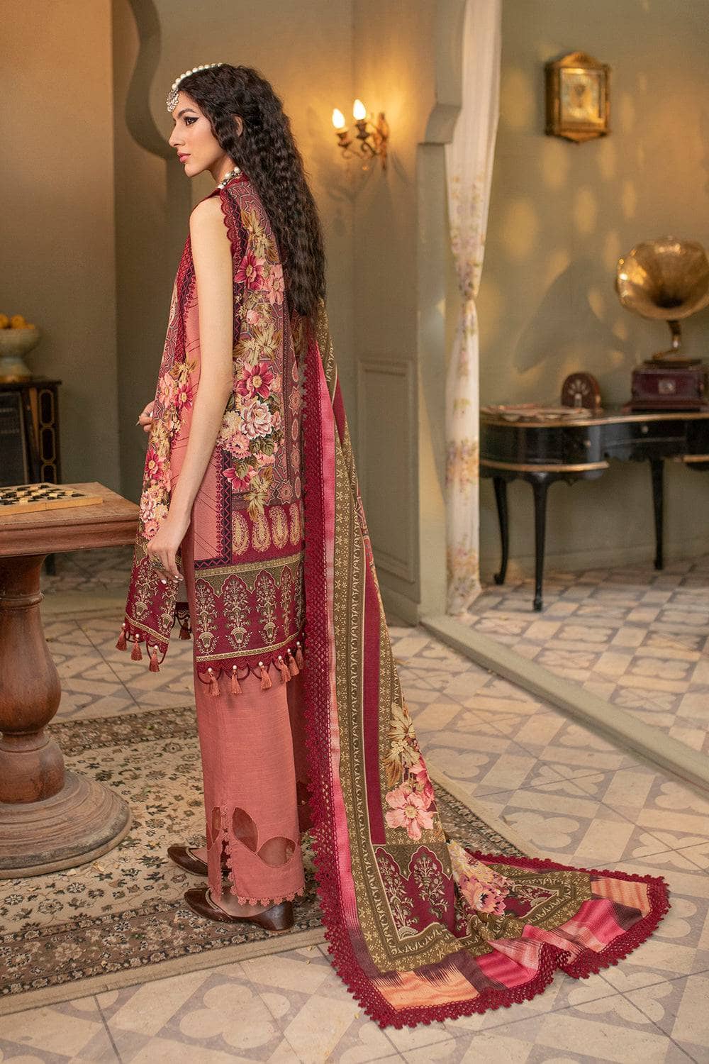 img_jade_grande_khaddar_prints_awwal_boutique
