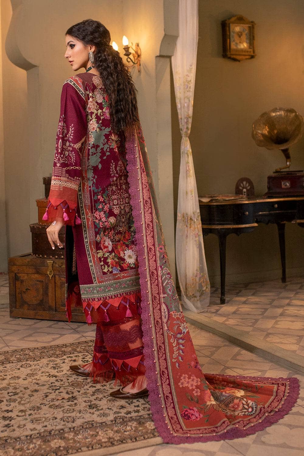 img_jade_grande_khaddar_prints_awwal_boutique