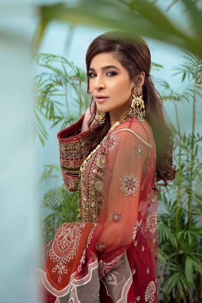 img_maryam_hussain_wedding_edition_awwal_boutique
