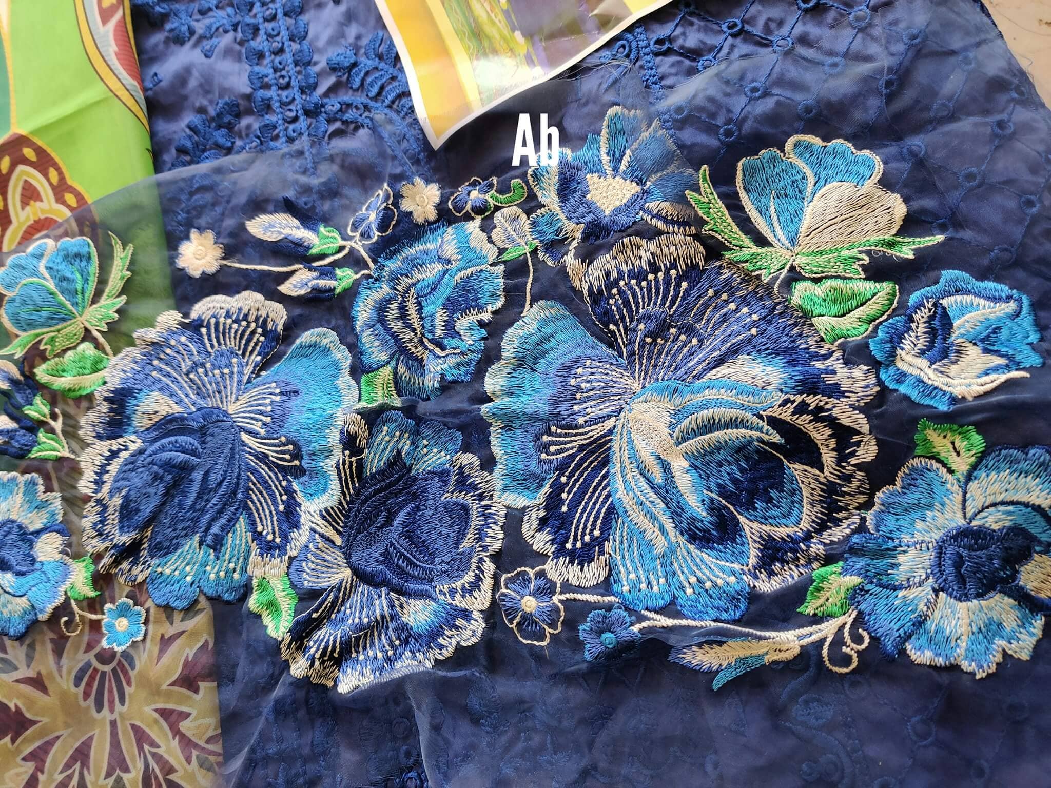 img_so_kamal_lawn_2021_awwal_boutique_open_pics