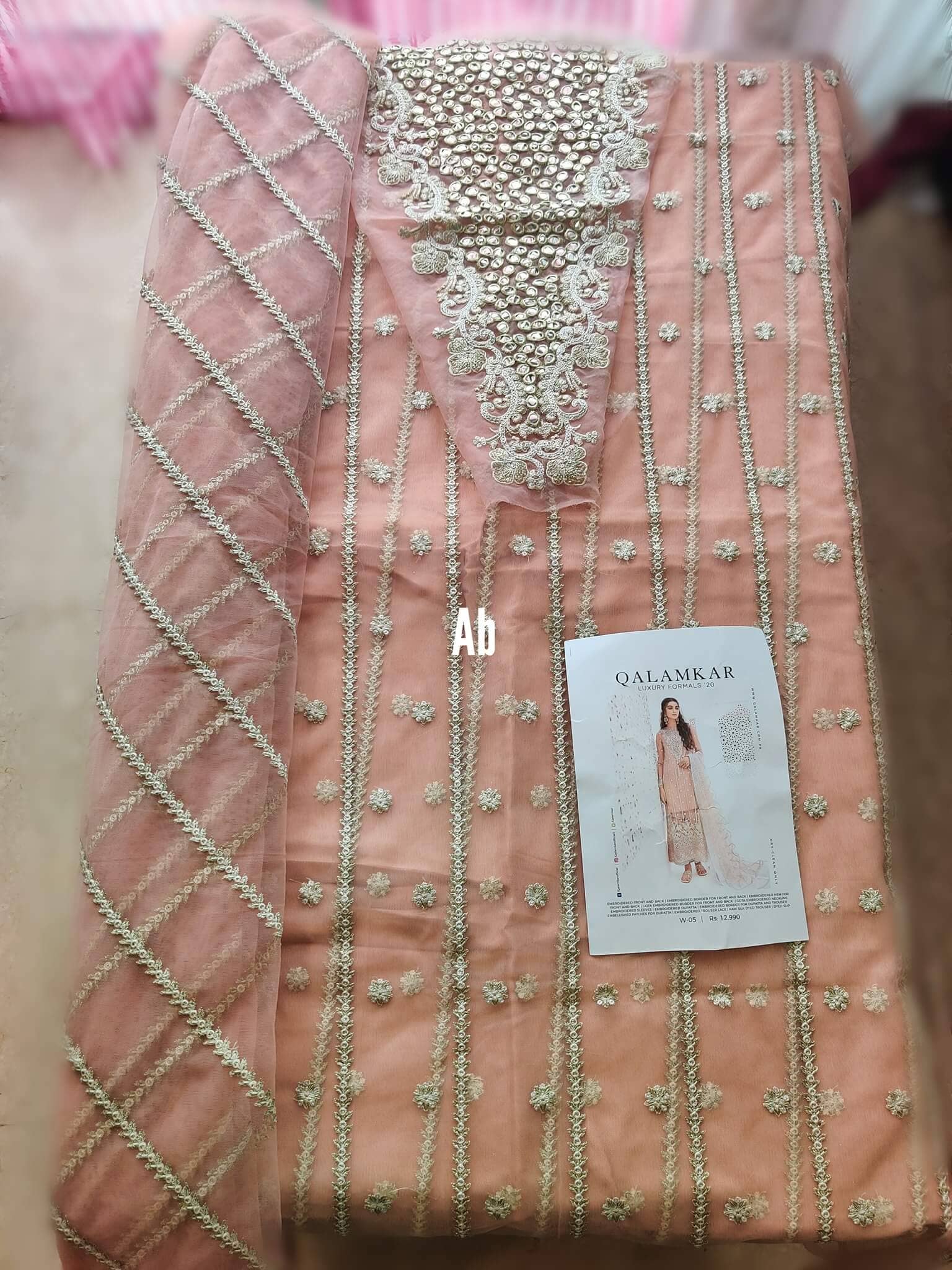 img_open_pics_qalamkar_luxury_formals_awwal_boutique