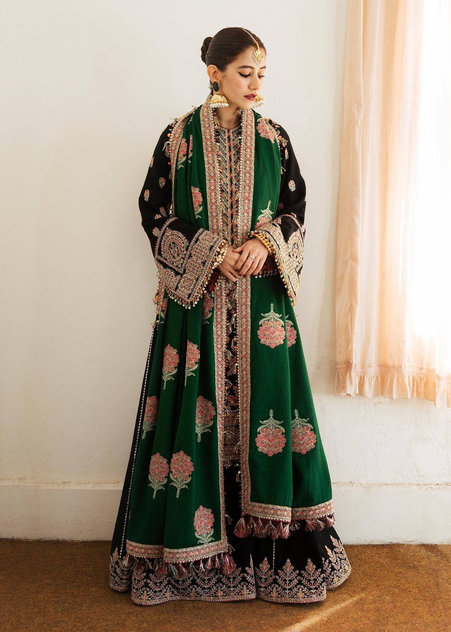 img_hussain_rehar_karandi_22_awwal_boutique