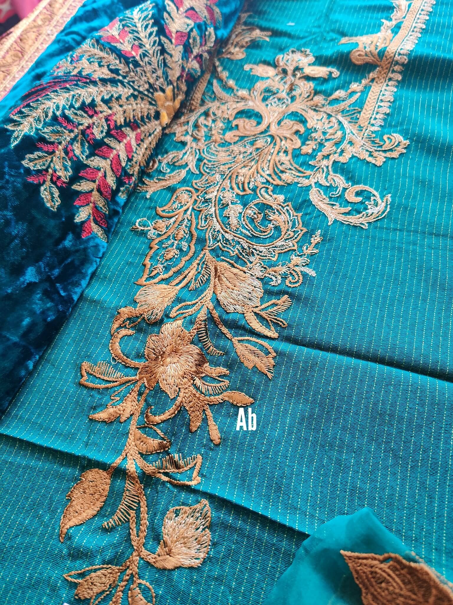 img_open_pics_charizma_signora_velvet_awwal_boutique