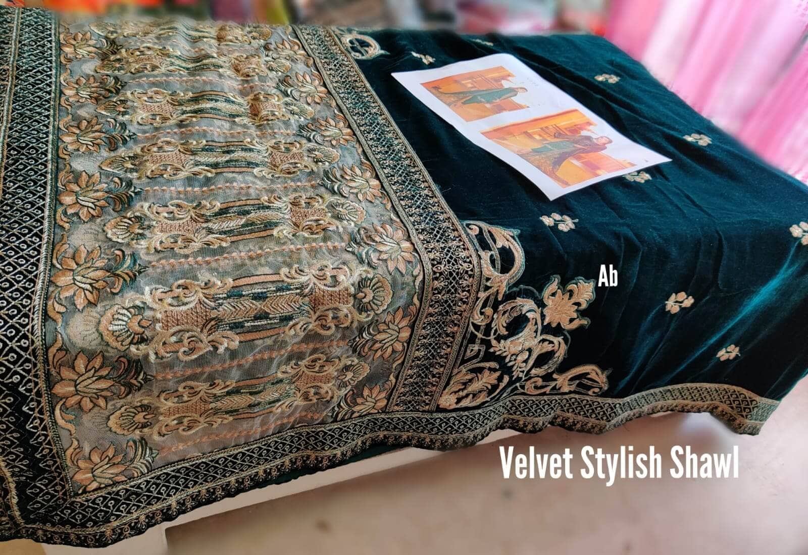 img_open_pics_ramsha_velvet_awwal_boutique