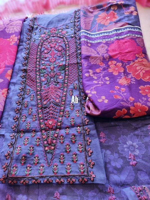 img_open_pics_coco_by_zara_shahjahan_winter_2021_awwal_boutique