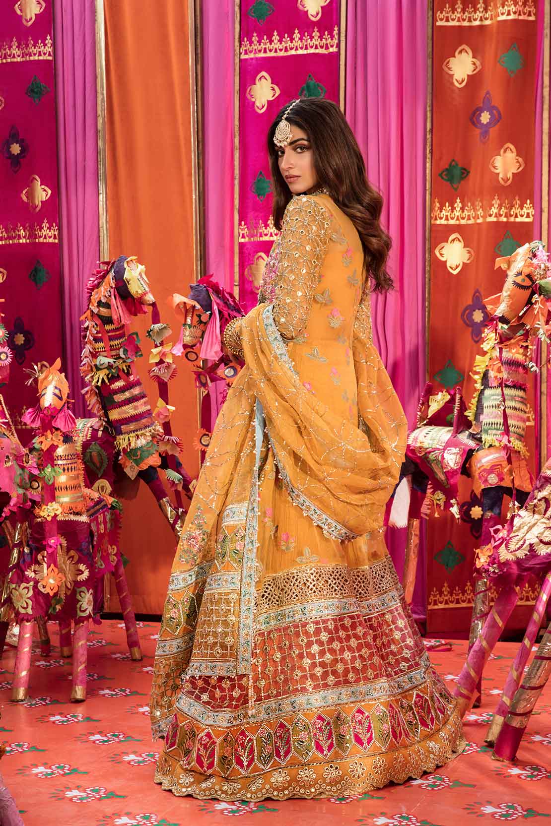 img_crimson_wedding_edition_awwal_boutique