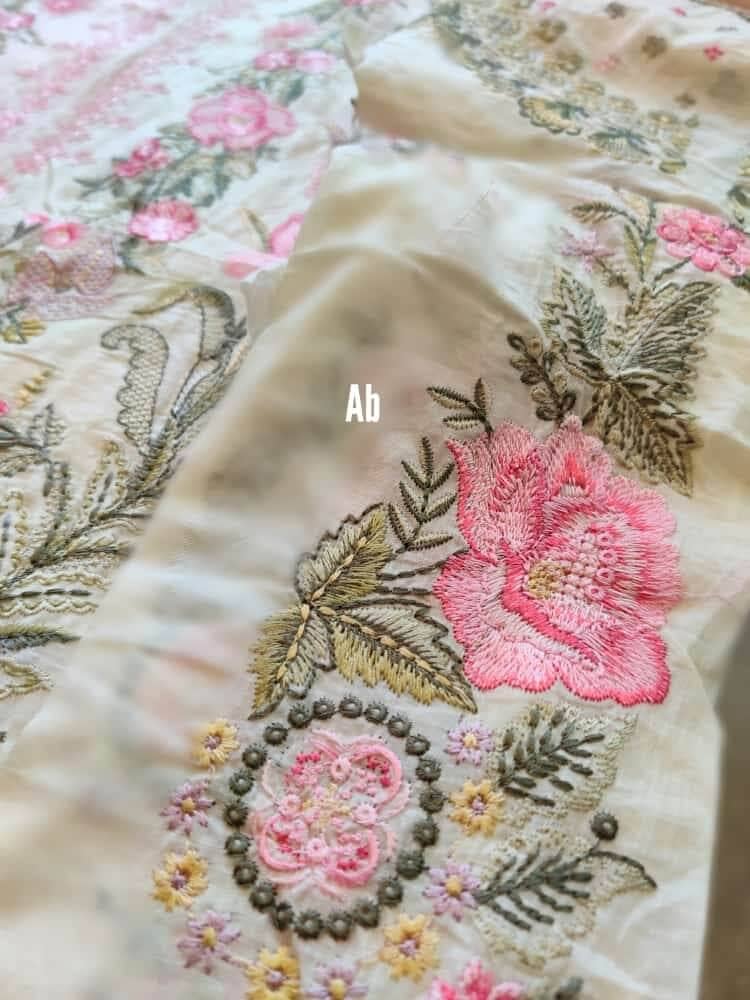 img_open_pics_elan_lawn_21_awwal_boutique