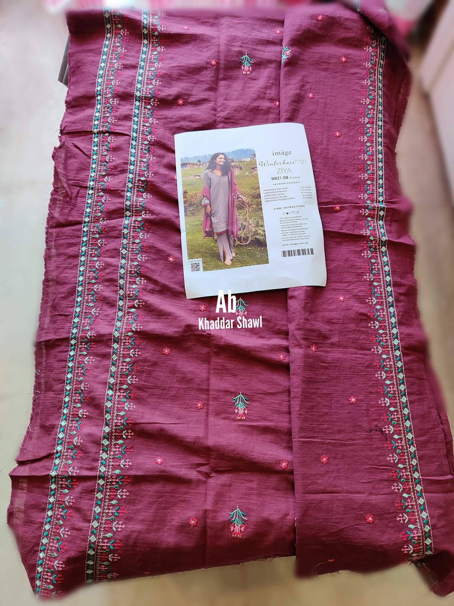 img_open_pics_image_winterkari_awwal_boutique