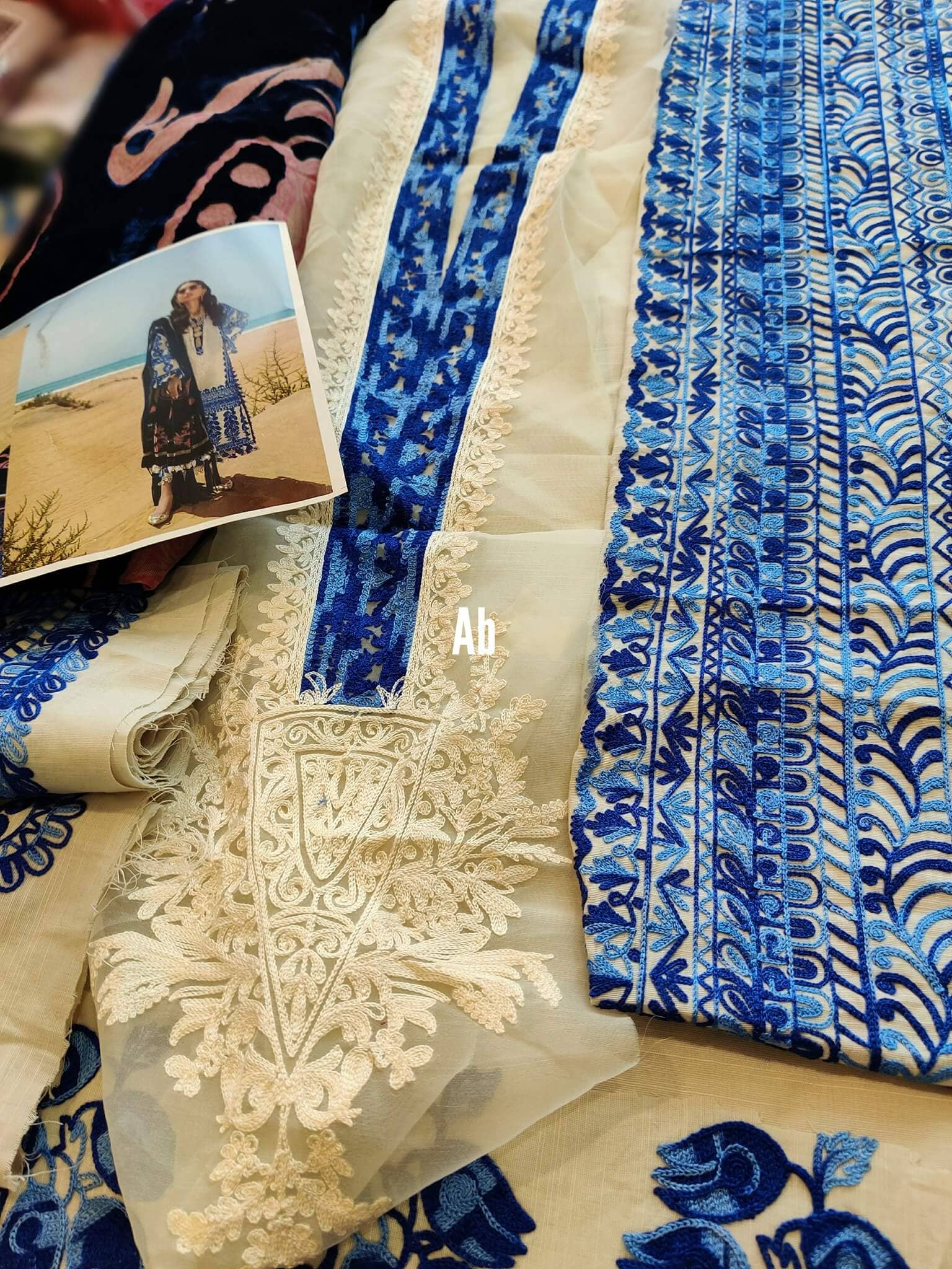 img_sana_safinaz_winter_luxury_winter_21_awwal_boutique