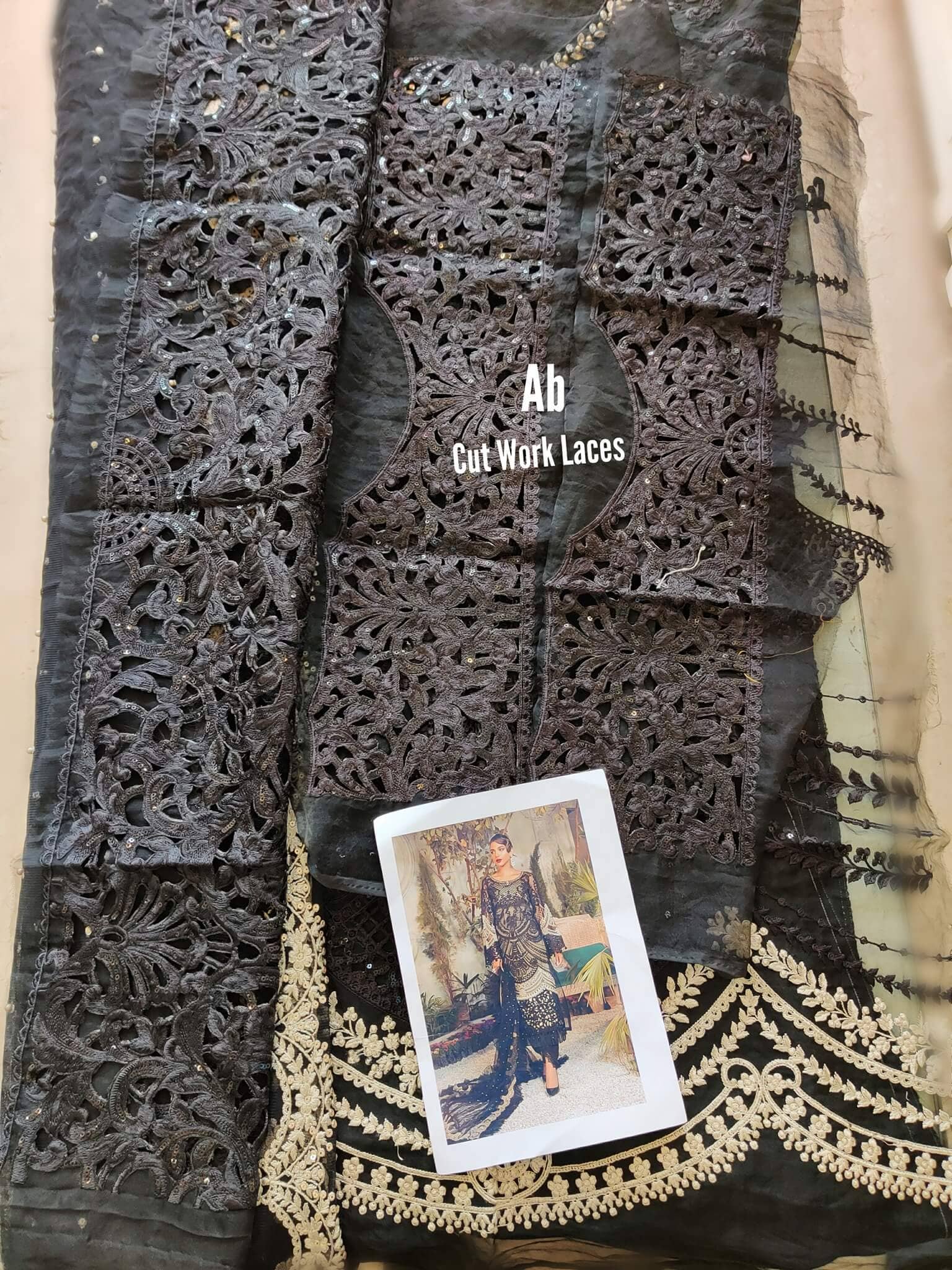 img_maria_b_mbroidered_eid_collection_awwal_boutique