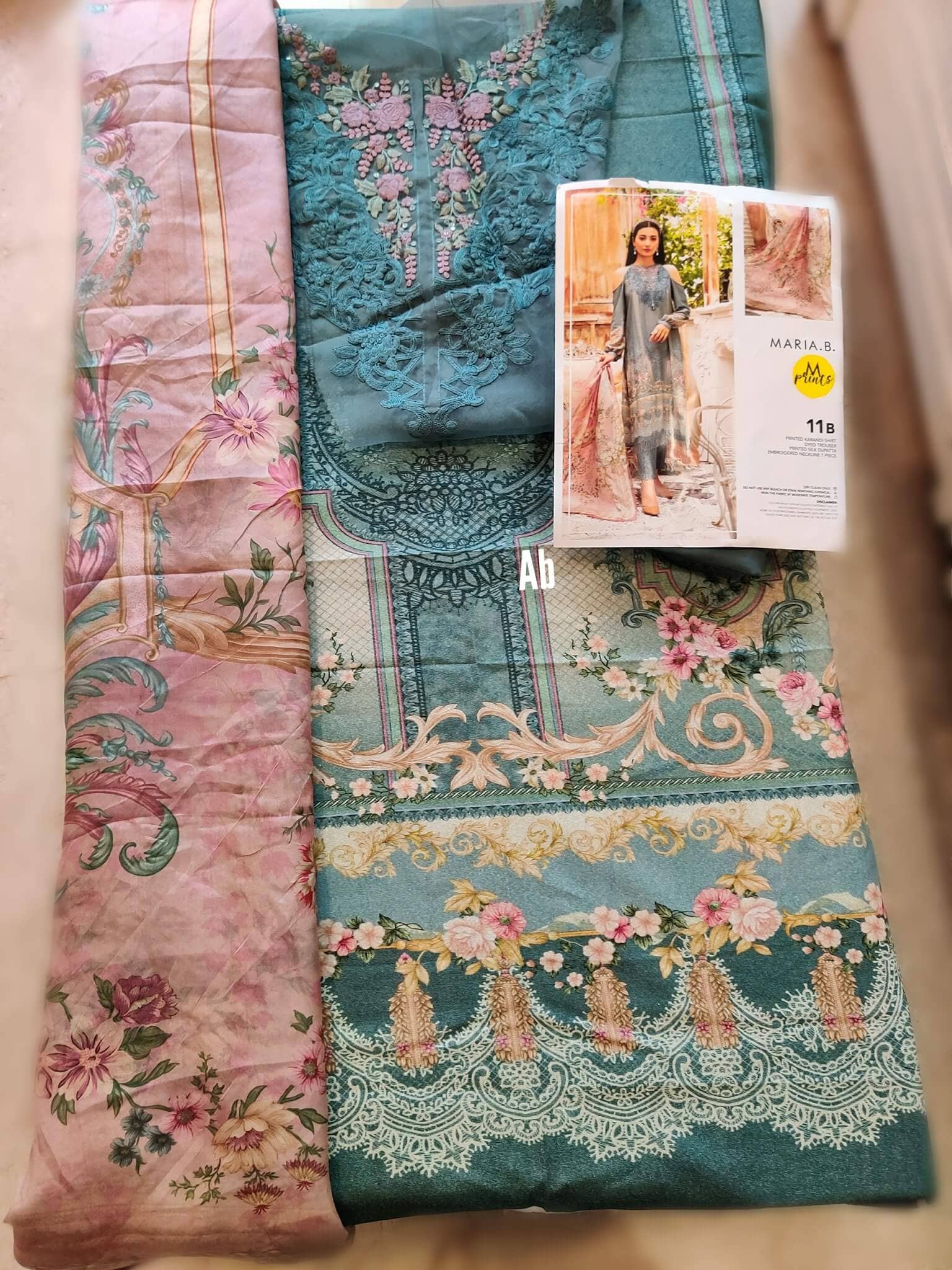 img_maria_B_m_prints_linen_21_open_pics_awwal_boutique