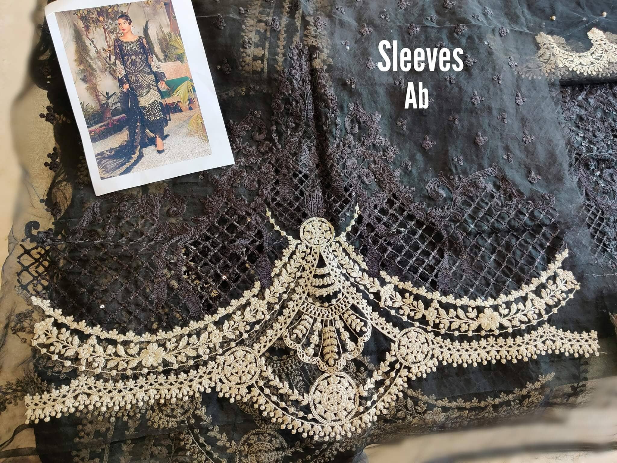 img_maria_b_mbroidered_eid_collection_awwal_boutique