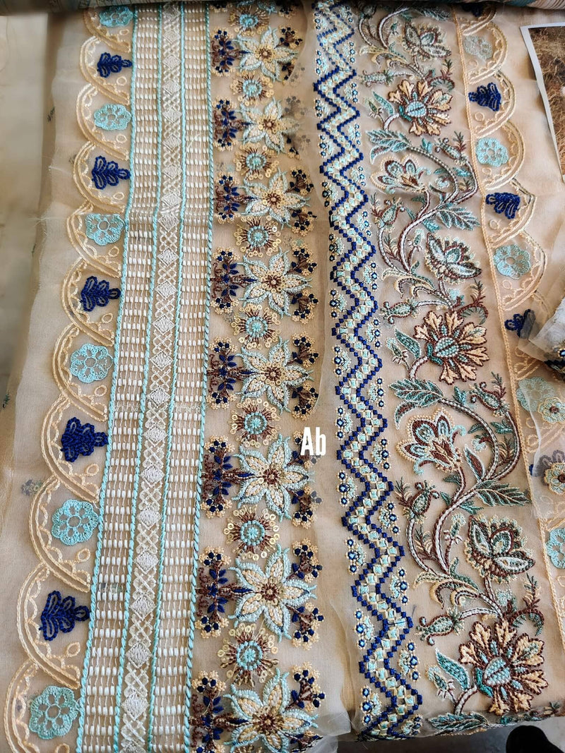 img_open_pics_qalamkar_luxury_shawls_collection_awwal_boutique