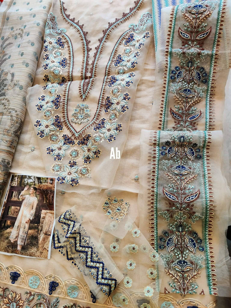 img_open_pics_qalamkar_luxury_shawls_collection_awwal_boutique