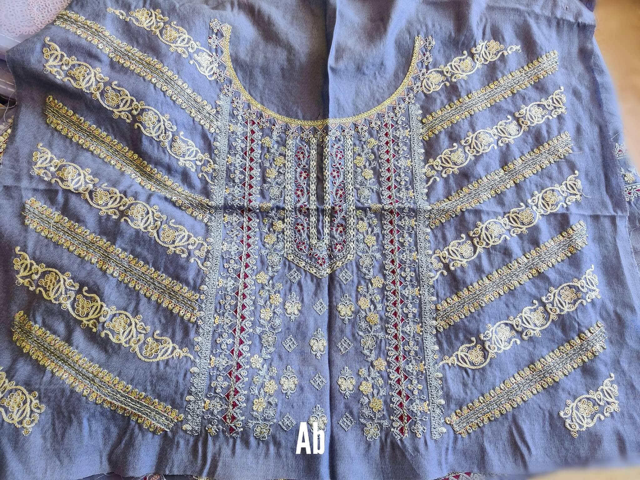 img_open_pics_qalamkar_luxury_shawls_collection_awwal_boutique