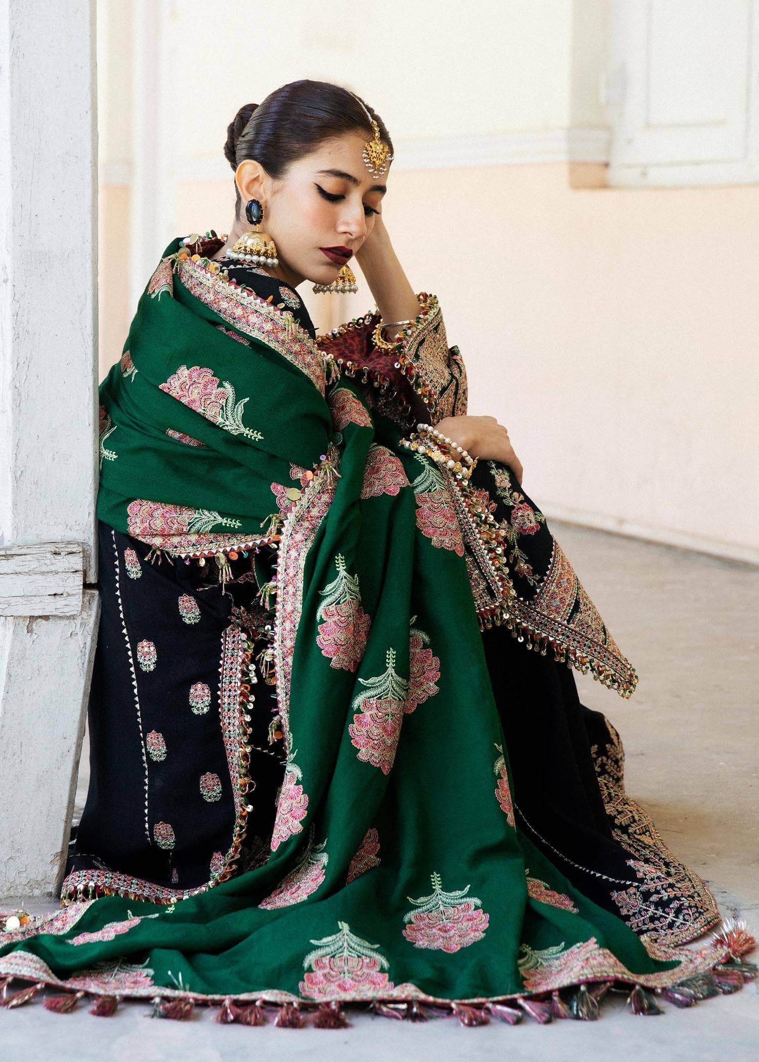 img_hussain_rehar_karandi_22_awwal_boutique