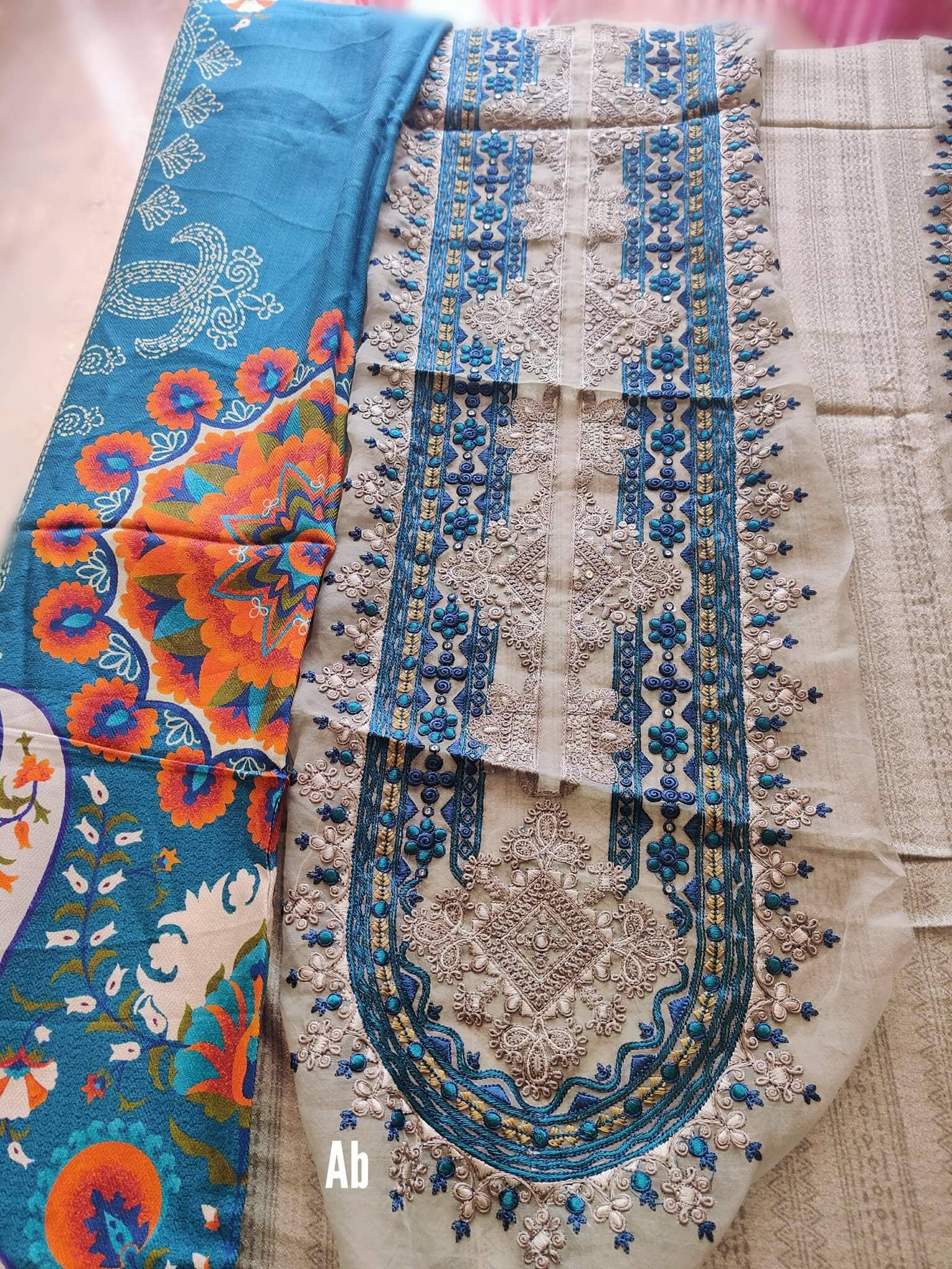 img_maria_b_m_prints_winter_21_awwal_boutique