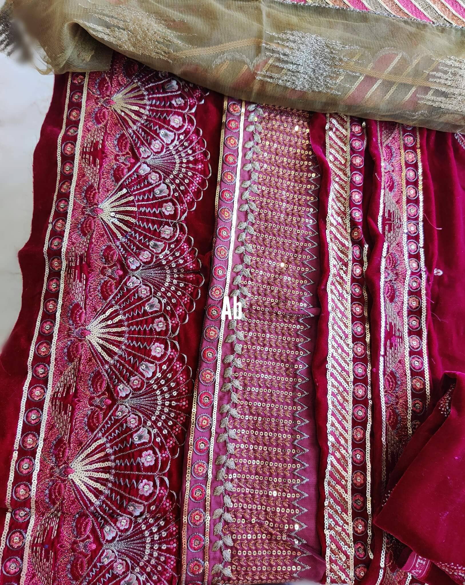 img_open_pics_nureh_maya_velvet_awwal_boutique