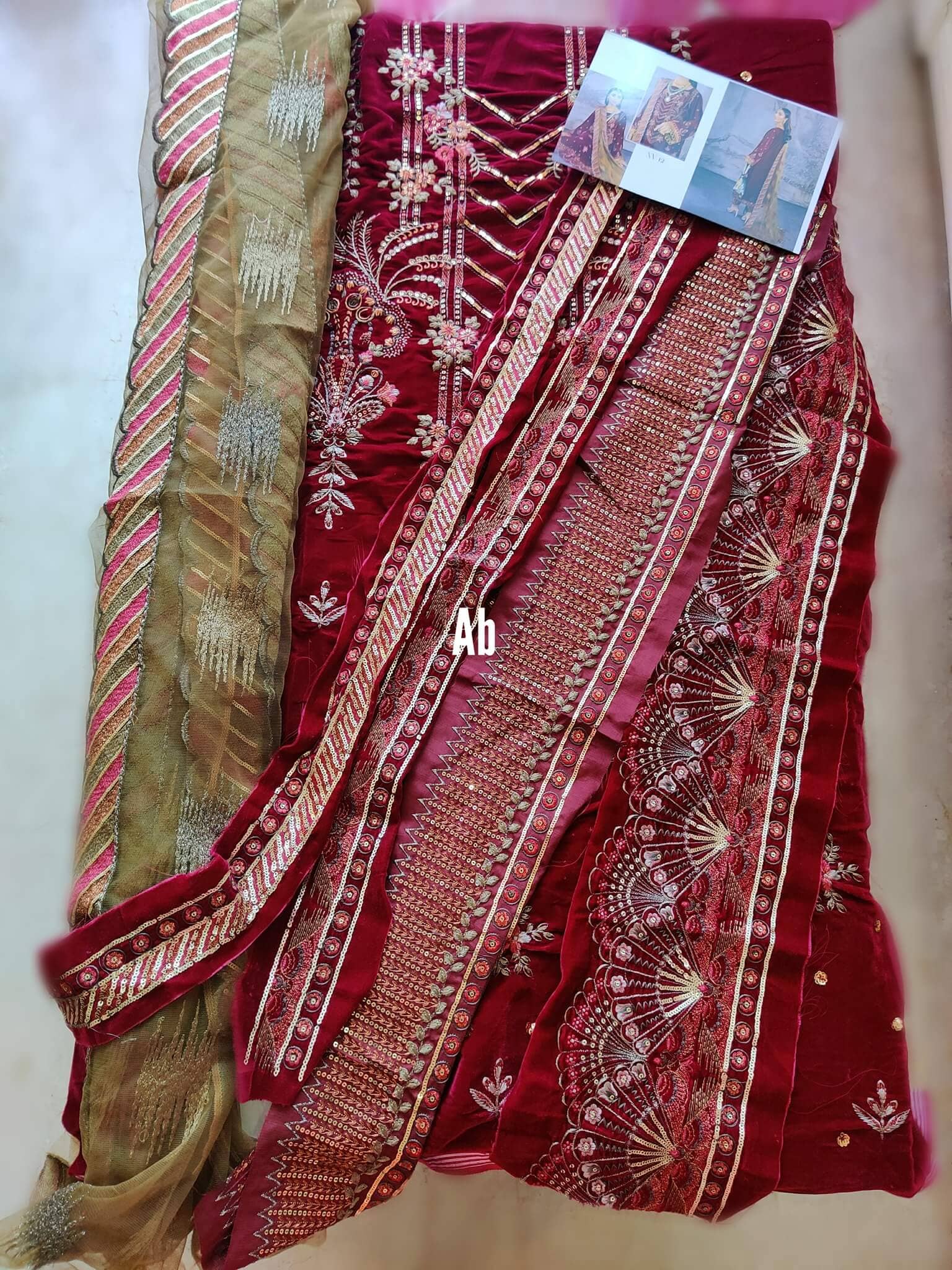 img_open_pics_nureh_maya_velvet_awwal_boutique