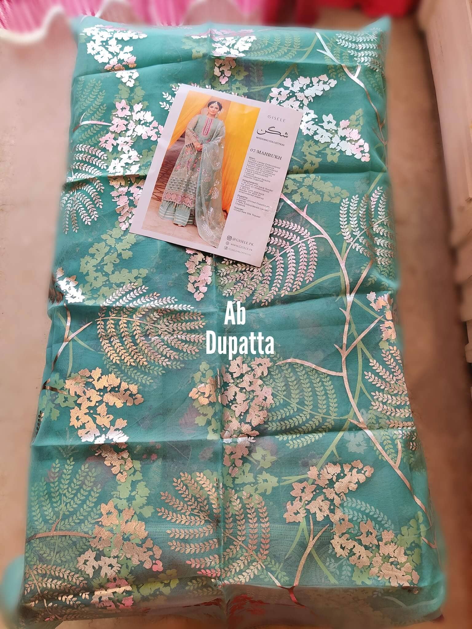 img_open_pics_gisele_shagun_wedding_edition_awwal_boutique