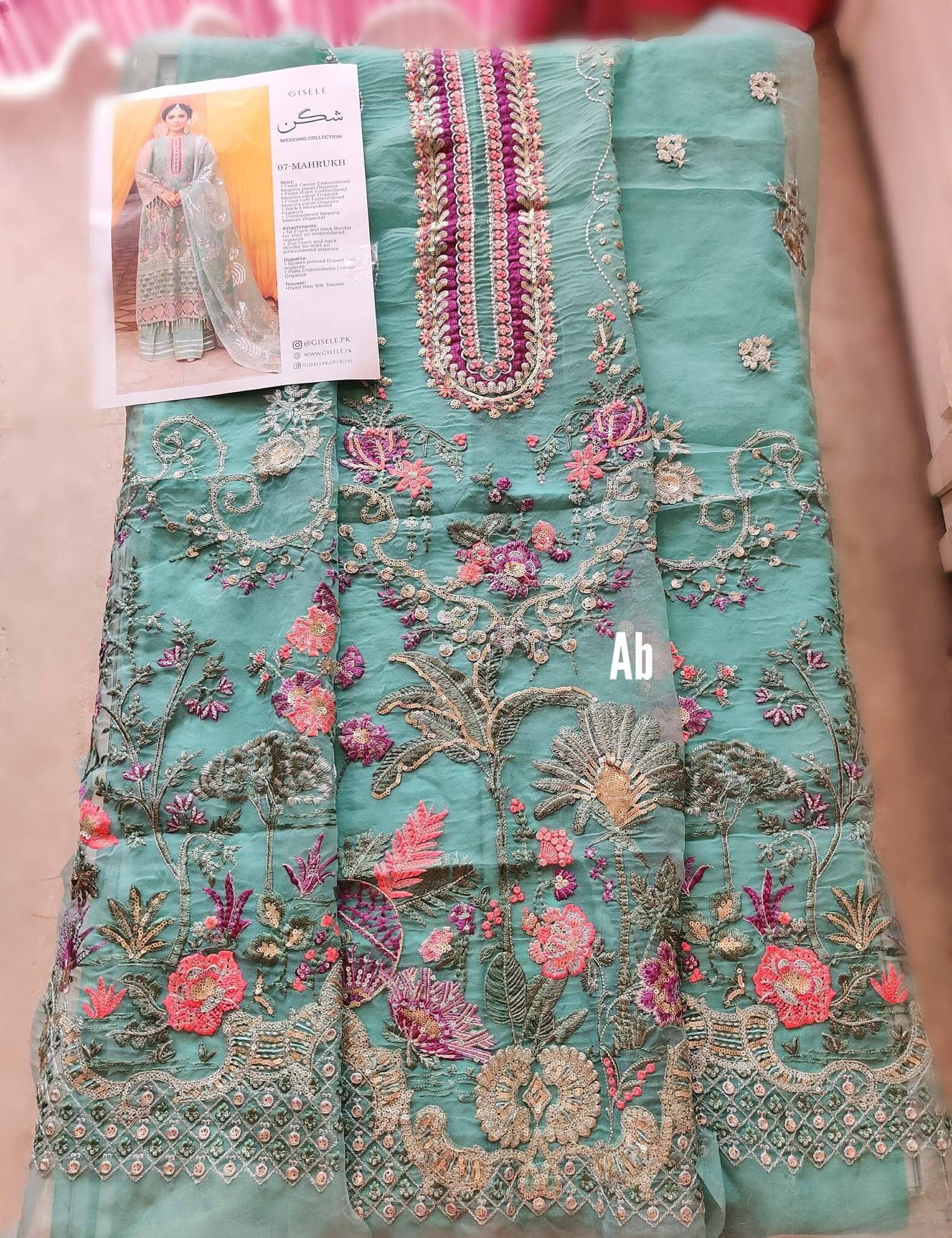 img_open_pics_gisele_shagun_wedding_edition_awwal_boutique