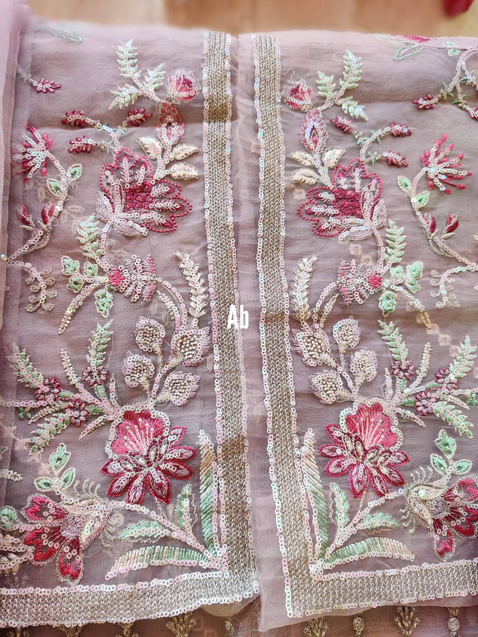 img_afrozeh_shehnai_awwal_boutique