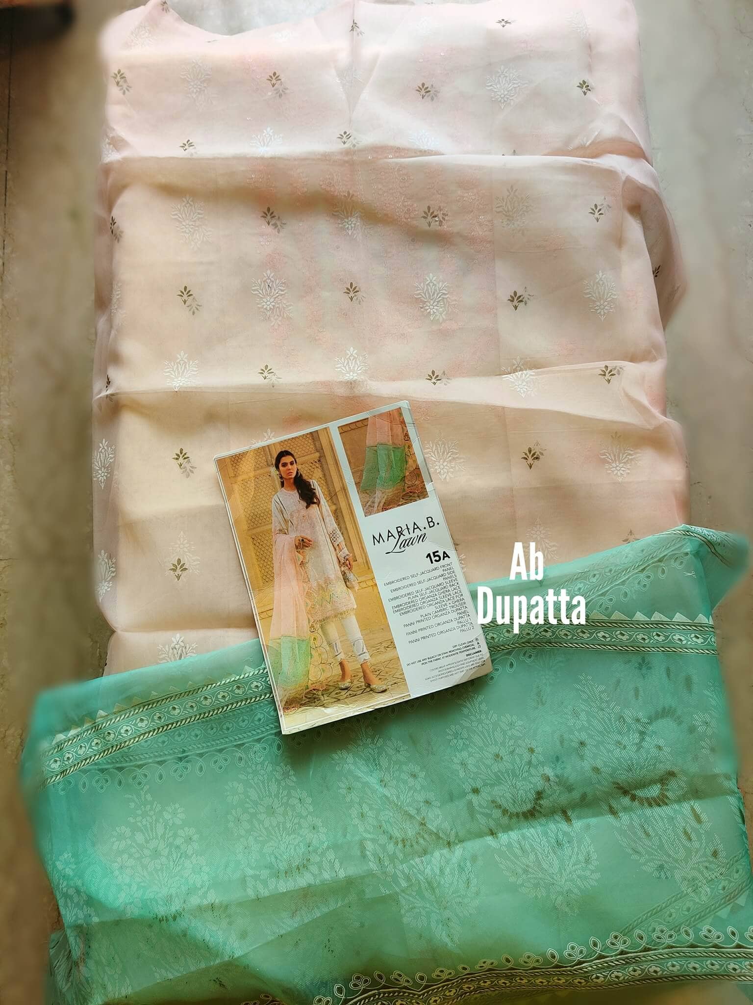 img_open_pic_maria_b_lawn_22_awwal_boutique