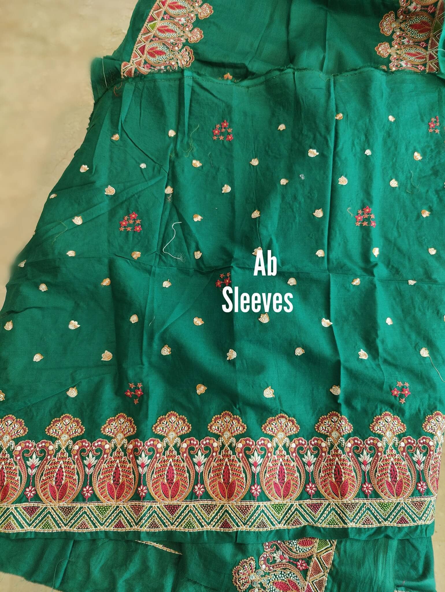 img_open_pic_zaha_lawn_22_awwal_boutique