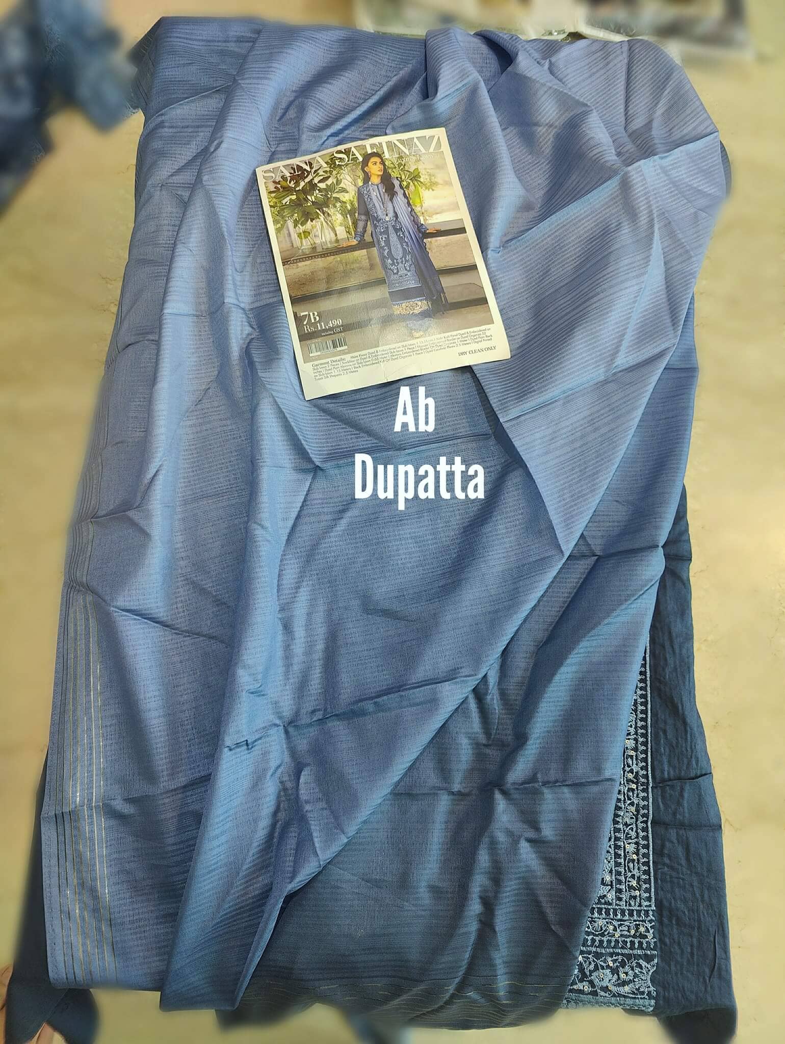 img_sana_safinaz_luxury_lawn_22_awwal_boutique