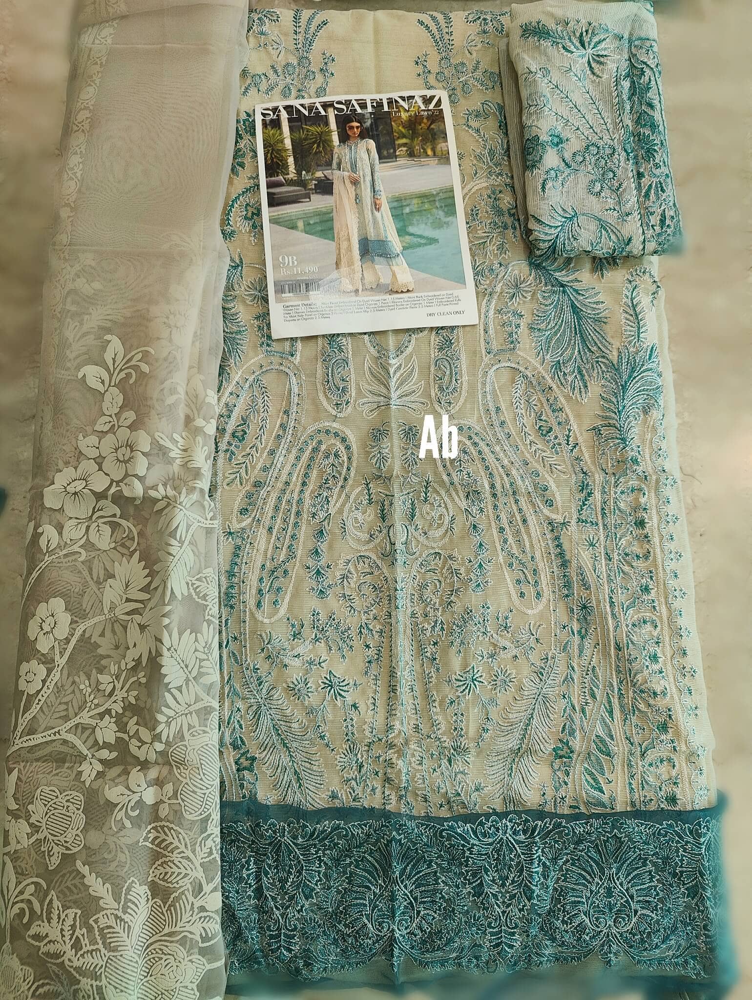 img_open_pic_sana_safinaz_lawn_22_awwal_boutique