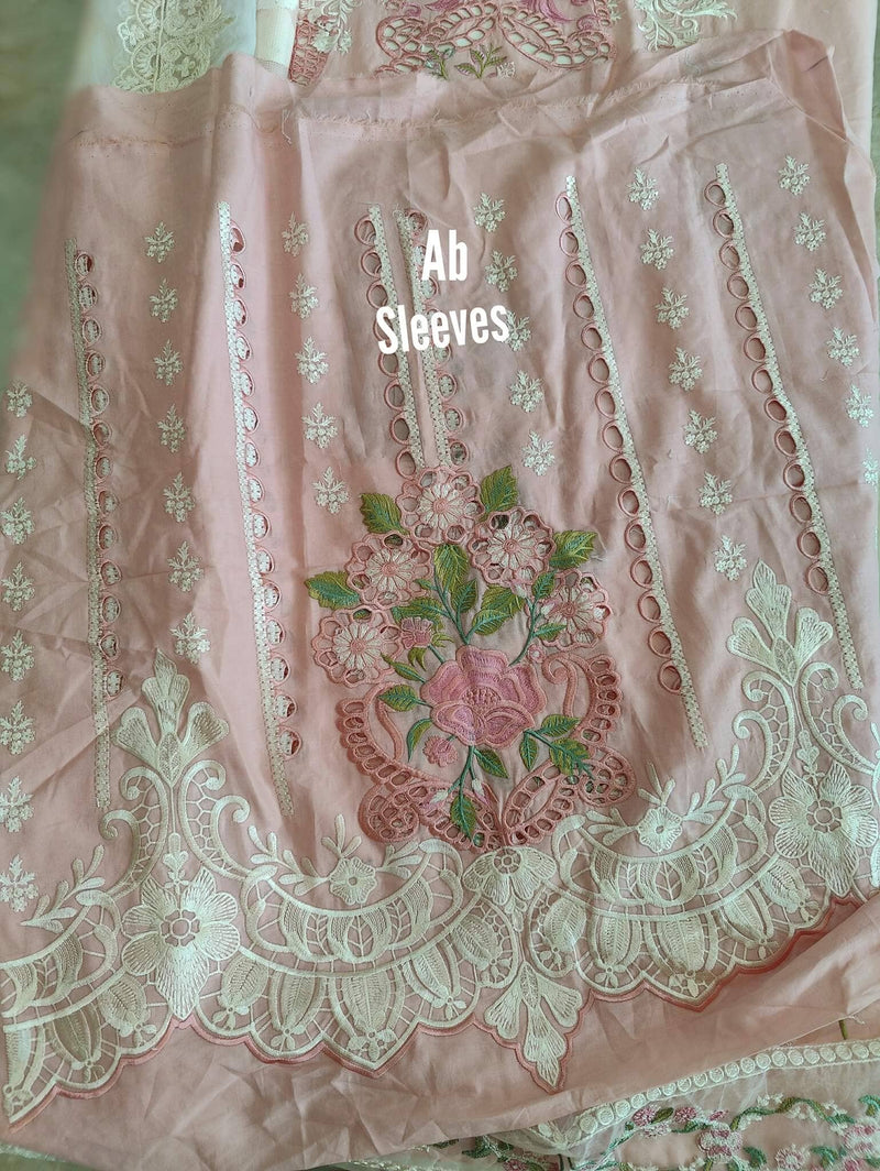 img_maryam_hussain_lawn_22_awwal_boutique