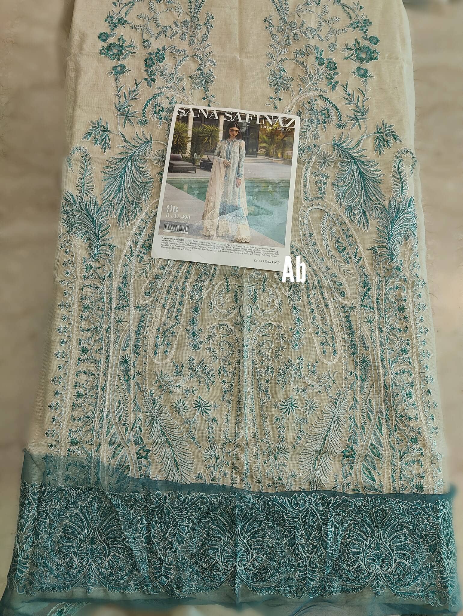 img_open_pic_sana_safinaz_lawn_22_awwal_boutique