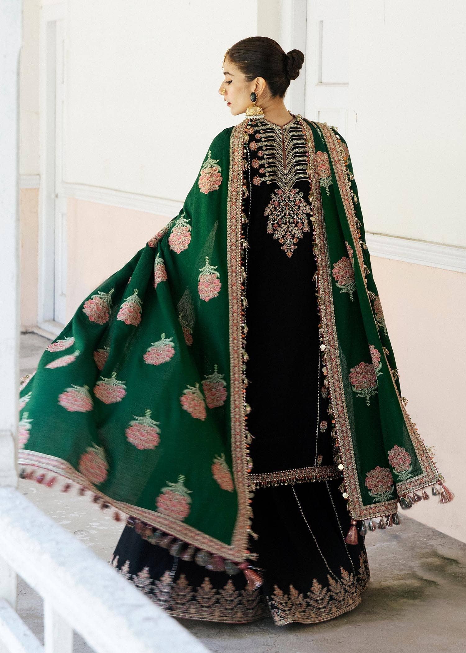 img_hussain_rehar_karandi_22_awwal_boutique