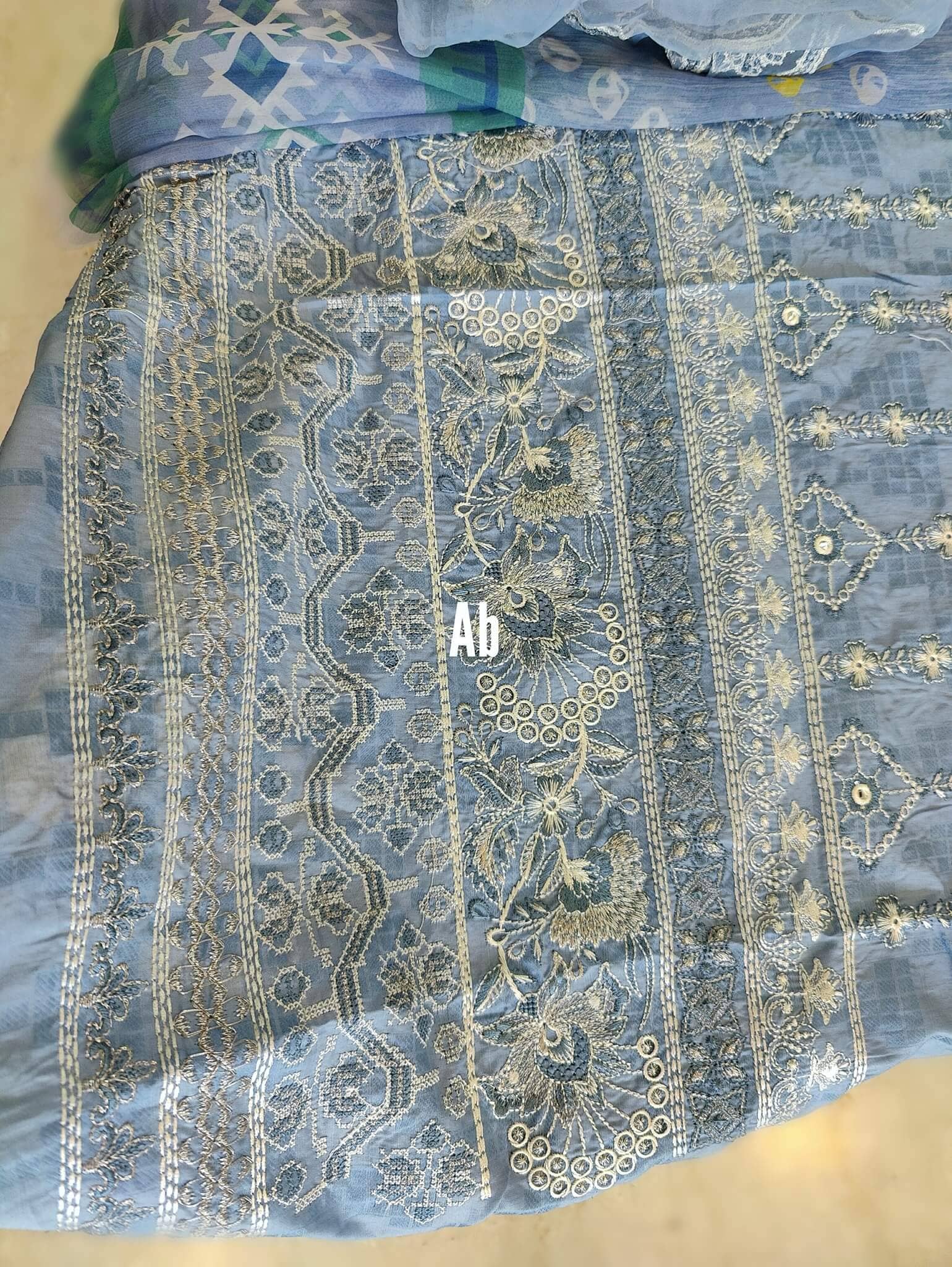 img_nureh_lawn_2022_awwal_boutique