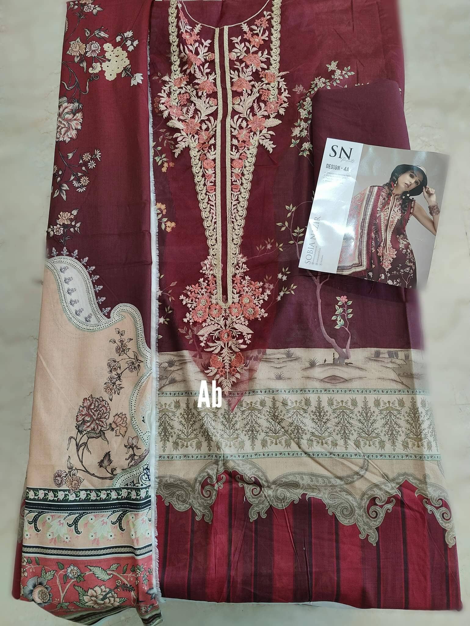 img_sobia_nazir_lawn_prints_awwal_boutique